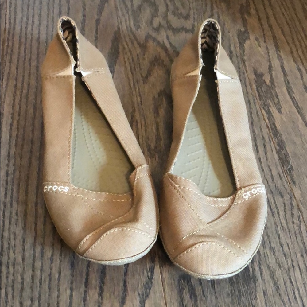croc flats